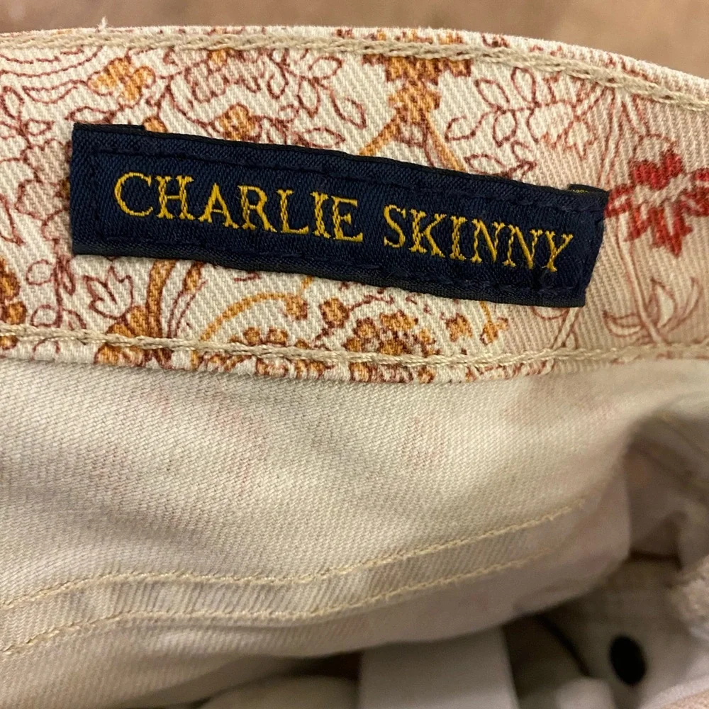 Patchwork Women Jeans - Picture 6 of 6